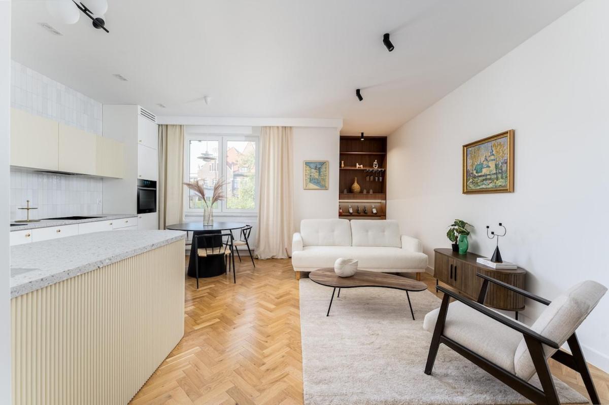 Park Avenue Luxury 3br *